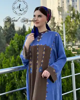 Türkmen fasonlar pombarh fasonlar Fasonlar 2025 fasonlar fason moda modalar Bezen bezen Türkmen fasonlar 2026 Türkmen fasonlar 2025 Türkmen fasonlar 2024 Türkmen fasonlar 2023 turkmenistan türkmenistan turkmen türkmen ashgabat  asgabat aşgabat balkan mary lebap dashoguz dasoguz daşoguz pombarh ponbarhat gulyupek gülýüpek stapel ştapel Gralan Çüýdeşen Abaýa Gadymy Krep Gurultaý 	Keteni Ýüpek Şifon Gipýur Lyon Welwet Atlas Kaşemir Streýç Suzana Ştapel Gülýüpek Pombarh Ýupka Gursakça Aksesuarlar Palto Penjek Okuw eşik Fata Sport eşik Uniforma Nakidka Öýme Şarf kompýuter ýaka ýaglyk Arenda köýnek 2nji el köýnek Taýyn köýnek Matalar Milli lybas milli lybaslar Toý köýnek Toý köýnekler toy koynek toy koynekler gundelik koynekler Gündelik	 
 köýnekler fata koynek Modern taze fason Eskiz koynektm turkmenkoynek türkmenkoynek fason moda moda fasonlar Iş eşik el iş	sada	ýakaly ýakasyz	keşdeli biserli	ýeňli giň nagyşly ýüregi açyk stoýka ýaka ýanly kombinasiýa 	zerli üsti aşak guşakly seçekli gysga ýeňli Gülýüpek Gündelik el iş, keşdeli, ýanly, ýeňli, giň, nagyşly 17-25, 26-35 Goýy-gök, Goňur yaz, tomus, guyz