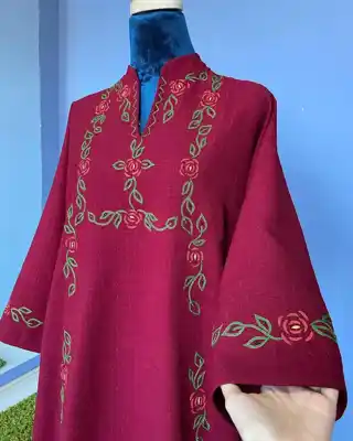 Türkmen fasonlar pombarh fasonlar Fasonlar 2025 fasonlar fason moda modalar Bezen bezen Türkmen fasonlar 2026 Türkmen fasonlar 2025 Türkmen fasonlar 2024 Türkmen fasonlar 2023 turkmenistan türkmenistan turkmen türkmen ashgabat  asgabat aşgabat balkan mary lebap dashoguz dasoguz daşoguz pombarh ponbarhat gulyupek gülýüpek stapel ştapel Gralan Çüýdeşen Abaýa Gadymy Krep Gurultaý 	Keteni Ýüpek Şifon Gipýur Lyon Welwet Atlas Kaşemir Streýç Suzana Ştapel Gülýüpek Pombarh Ýupka Gursakça Aksesuarlar Palto Penjek Okuw eşik Fata Sport eşik Uniforma Nakidka Öýme Şarf kompýuter ýaka ýaglyk Arenda köýnek 2nji el köýnek Taýyn köýnek Matalar Milli lybas milli lybaslar Toý köýnek Toý köýnekler toy koynek toy koynekler gundelik koynekler Gündelik	 
 köýnekler fata koynek Modern taze fason Eskiz koynektm turkmenkoynek türkmenkoynek fason moda moda fasonlar Iş eşik el iş	sada	ýakaly ýakasyz	keşdeli biserli	ýeňli giň nagyşly ýüregi açyk stoýka ýaka ýanly kombinasiýa 	zerli üsti aşak guşakly seçekli gysga ýeňli Lyon Toý köýnek el iş, ýanly  Gülgüne