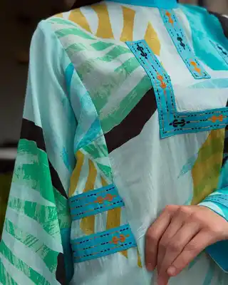 Türkmen fasonlar pombarh fasonlar Fasonlar 2025 fasonlar fason moda modalar Bezen bezen Türkmen fasonlar 2026 Türkmen fasonlar 2025 Türkmen fasonlar 2024 Türkmen fasonlar 2023 turkmenistan türkmenistan turkmen türkmen ashgabat  asgabat aşgabat balkan mary lebap dashoguz dasoguz daşoguz pombarh ponbarhat gulyupek gülýüpek stapel ştapel Gralan Çüýdeşen Abaýa Gadymy Krep Gurultaý 	Keteni Ýüpek Şifon Gipýur Lyon Welwet Atlas Kaşemir Streýç Suzana Ştapel Gülýüpek Pombarh Ýupka Gursakça Aksesuarlar Palto Penjek Okuw eşik Fata Sport eşik Uniforma Nakidka Öýme Şarf kompýuter ýaka ýaglyk Arenda köýnek 2nji el köýnek Taýyn köýnek Matalar Milli lybas milli lybaslar Toý köýnek Toý köýnekler toy koynek toy koynekler gundelik koynekler Gündelik	 
 köýnekler fata koynek Modern taze fason Eskiz koynektm turkmenkoynek türkmenkoynek fason moda moda fasonlar Iş eşik el iş	sada	ýakaly ýakasyz	keşdeli biserli	ýeňli giň nagyşly ýüregi açyk stoýka ýaka ýanly kombinasiýa 	zerli üsti aşak guşakly seçekli gysga ýeňli Ştapel Gündelik el iş, sada, ýakasyz, ýanly, ýeňli, giň, nagyşly 17-25, 26-35 Gara, Ak, Gök, Goýy-gök, Goýy-ýaşyl, Altyn tomus