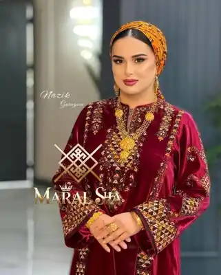 Türkmen fasonlar pombarh fasonlar Fasonlar 2025 fasonlar fason moda modalar Bezen bezen Türkmen fasonlar 2026 Türkmen fasonlar 2025 Türkmen fasonlar 2024 Türkmen fasonlar 2023 turkmenistan türkmenistan turkmen türkmen ashgabat  asgabat aşgabat balkan mary lebap dashoguz dasoguz daşoguz pombarh ponbarhat gulyupek gülýüpek stapel ştapel Gralan Çüýdeşen Abaýa Gadymy Krep Gurultaý 	Keteni Ýüpek Şifon Gipýur Lyon Welwet Atlas Kaşemir Streýç Suzana Ştapel Gülýüpek Pombarh Ýupka Gursakça Aksesuarlar Palto Penjek Okuw eşik Fata Sport eşik Uniforma Nakidka Öýme Şarf kompýuter ýaka ýaglyk Arenda köýnek 2nji el köýnek Taýyn köýnek Matalar Milli lybas milli lybaslar Toý köýnek Toý köýnekler toy koynek toy koynekler gundelik koynekler Gündelik	 
 köýnekler fata koynek Modern taze fason Eskiz koynektm turkmenkoynek türkmenkoynek fason moda moda fasonlar Iş eşik el iş	sada	ýakaly ýakasyz	keşdeli biserli	ýeňli giň nagyşly ýüregi açyk stoýka ýaka ýanly kombinasiýa 	zerli üsti aşak guşakly seçekli gysga ýeňli Panbarhat (Pombarh) Toý köýnek, Modern, Milli lybas el iş, keşdeli, ýakaly, ýeňli, giň, nagyşly 26-35, 35+ Gyzyl yaz, tomus, guyz, gysh