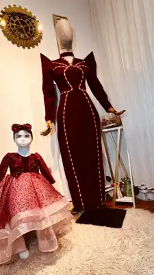 Türkmen fasonlar pombarh fasonlar Fasonlar 2025 fasonlar fason moda modalar Bezen bezen Türkmen fasonlar 2026 Türkmen fasonlar 2025 Türkmen fasonlar 2024 Türkmen fasonlar 2023 turkmenistan türkmenistan turkmen türkmen ashgabat  asgabat aşgabat balkan mary lebap dashoguz dasoguz daşoguz pombarh ponbarhat gulyupek gülýüpek stapel ştapel Gralan Çüýdeşen Abaýa Gadymy Krep Gurultaý 	Keteni Ýüpek Şifon Gipýur Lyon Welwet Atlas Kaşemir Streýç Suzana Ştapel Gülýüpek Pombarh Ýupka Gursakça Aksesuarlar Palto Penjek Okuw eşik Fata Sport eşik Uniforma Nakidka Öýme Şarf kompýuter ýaka ýaglyk Arenda köýnek 2nji el köýnek Taýyn köýnek Matalar Milli lybas milli lybaslar Toý köýnek Toý köýnekler toy koynek toy koynekler gundelik koynekler Gündelik	 
 köýnekler fata koynek Modern taze fason Eskiz koynektm turkmenkoynek türkmenkoynek fason moda moda fasonlar Iş eşik el iş	sada	ýakaly ýakasyz	keşdeli biserli	ýeňli giň nagyşly ýüregi açyk stoýka ýaka ýanly kombinasiýa 	zerli üsti aşak guşakly seçekli gysga ýeňli Toý köýnek, Modern el iş  Goýy-gyzyl