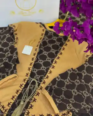 Türkmen fasonlar pombarh fasonlar Fasonlar 2025 fasonlar fason moda modalar Bezen bezen Türkmen fasonlar 2026 Türkmen fasonlar 2025 Türkmen fasonlar 2024 Türkmen fasonlar 2023 turkmenistan türkmenistan turkmen türkmen ashgabat  asgabat aşgabat balkan mary lebap dashoguz dasoguz daşoguz pombarh ponbarhat gulyupek gülýüpek stapel ştapel Gralan Çüýdeşen Abaýa Gadymy Krep Gurultaý 	Keteni Ýüpek Şifon Gipýur Lyon Welwet Atlas Kaşemir Streýç Suzana Ştapel Gülýüpek Pombarh Ýupka Gursakça Aksesuarlar Palto Penjek Okuw eşik Fata Sport eşik Uniforma Nakidka Öýme Şarf kompýuter ýaka ýaglyk Arenda köýnek 2nji el köýnek Taýyn köýnek Matalar Milli lybas milli lybaslar Toý köýnek Toý köýnekler toy koynek toy koynekler gundelik koynekler Gündelik	 
 köýnekler fata koynek Modern taze fason Eskiz koynektm turkmenkoynek türkmenkoynek fason moda moda fasonlar Iş eşik el iş	sada	ýakaly ýakasyz	keşdeli biserli	ýeňli giň nagyşly ýüregi açyk stoýka ýaka ýanly kombinasiýa 	zerli üsti aşak guşakly seçekli gysga ýeňli Ştapel  el iş, keşdeli, ýakasyz  Goýy-goňur, Sary