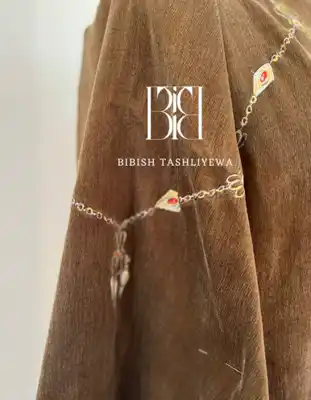 Türkmen fasonlar pombarh fasonlar Fasonlar 2025 fasonlar fason moda modalar Bezen bezen Türkmen fasonlar 2026 Türkmen fasonlar 2025 Türkmen fasonlar 2024 Türkmen fasonlar 2023 turkmenistan türkmenistan turkmen türkmen ashgabat  asgabat aşgabat balkan mary lebap dashoguz dasoguz daşoguz pombarh ponbarhat gulyupek gülýüpek stapel ştapel Gralan Çüýdeşen Abaýa Gadymy Krep Gurultaý 	Keteni Ýüpek Şifon Gipýur Lyon Welwet Atlas Kaşemir Streýç Suzana Ştapel Gülýüpek Pombarh Ýupka Gursakça Aksesuarlar Palto Penjek Okuw eşik Fata Sport eşik Uniforma Nakidka Öýme Şarf kompýuter ýaka ýaglyk Arenda köýnek 2nji el köýnek Taýyn köýnek Matalar Milli lybas milli lybaslar Toý köýnek Toý köýnekler toy koynek toy koynekler gundelik koynekler Gündelik	 
 köýnekler fata koynek Modern taze fason Eskiz koynektm turkmenkoynek türkmenkoynek fason moda moda fasonlar Iş eşik el iş	sada	ýakaly ýakasyz	keşdeli biserli	ýeňli giň nagyşly ýüregi açyk stoýka ýaka ýanly kombinasiýa 	zerli üsti aşak guşakly seçekli gysga ýeňli Gülýüpek Milli lybas el iş, ýakasyz, ýeňli, giň 26-35 Goňur yaz, tomus, guyz