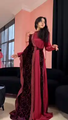 Türkmen fasonlar pombarh fasonlar Fasonlar 2025 fasonlar fason moda modalar Bezen bezen Türkmen fasonlar 2026 Türkmen fasonlar 2025 Türkmen fasonlar 2024 Türkmen fasonlar 2023 turkmenistan türkmenistan turkmen türkmen ashgabat  asgabat aşgabat balkan mary lebap dashoguz dasoguz daşoguz pombarh ponbarhat gulyupek gülýüpek stapel ştapel Gralan Çüýdeşen Abaýa Gadymy Krep Gurultaý 	Keteni Ýüpek Şifon Gipýur Lyon Welwet Atlas Kaşemir Streýç Suzana Ştapel Gülýüpek Pombarh Ýupka Gursakça Aksesuarlar Palto Penjek Okuw eşik Fata Sport eşik Uniforma Nakidka Öýme Şarf kompýuter ýaka ýaglyk Arenda köýnek 2nji el köýnek Taýyn köýnek Matalar Milli lybas milli lybaslar Toý köýnek Toý köýnekler toy koynek toy koynekler gundelik koynekler Gündelik	 
 köýnekler fata koynek Modern taze fason Eskiz koynektm turkmenkoynek türkmenkoynek fason moda moda fasonlar Iş eşik el iş	sada	ýakaly ýakasyz	keşdeli biserli	ýeňli giň nagyşly ýüregi açyk stoýka ýaka ýanly kombinasiýa 	zerli üsti aşak guşakly seçekli gysga ýeňli Panbarhat (Pombarh), Atlas, Keteni Toý köýnek, Modern el iş, ýakasyz, ýeňli, giň, kombinasiýa 17-25, 26-35 Goýy-gyzyl, Gyzyl yaz, gysh Taýyn köýnek