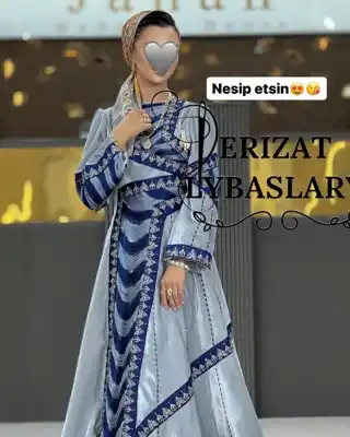 Türkmen fasonlar pombarh fasonlar Fasonlar 2025 fasonlar fason moda modalar Bezen bezen Türkmen fasonlar 2026 Türkmen fasonlar 2025 Türkmen fasonlar 2024 Türkmen fasonlar 2023 turkmenistan türkmenistan turkmen türkmen ashgabat  asgabat aşgabat balkan mary lebap dashoguz dasoguz daşoguz pombarh ponbarhat gulyupek gülýüpek stapel ştapel Gralan Çüýdeşen Abaýa Gadymy Krep Gurultaý 	Keteni Ýüpek Şifon Gipýur Lyon Welwet Atlas Kaşemir Streýç Suzana Ştapel Gülýüpek Pombarh Ýupka Gursakça Aksesuarlar Palto Penjek Okuw eşik Fata Sport eşik Uniforma Nakidka Öýme Şarf kompýuter ýaka ýaglyk Arenda köýnek 2nji el köýnek Taýyn köýnek Matalar Milli lybas milli lybaslar Toý köýnek Toý köýnekler toy koynek toy koynekler gundelik koynekler Gündelik	 
 köýnekler fata koynek Modern taze fason Eskiz koynektm turkmenkoynek türkmenkoynek fason moda moda fasonlar Iş eşik el iş	sada	ýakaly ýakasyz	keşdeli biserli	ýeňli giň nagyşly ýüregi açyk stoýka ýaka ýanly kombinasiýa 	zerli üsti aşak guşakly seçekli gysga ýeňli Suzana Toý köýnek el iş, ýakasyz  Gök, Benewşe