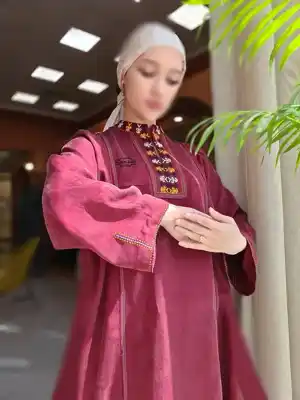 Türkmen fasonlar pombarh fasonlar Fasonlar 2025 fasonlar fason moda modalar Bezen bezen Türkmen fasonlar 2026 Türkmen fasonlar 2025 Türkmen fasonlar 2024 Türkmen fasonlar 2023 turkmenistan türkmenistan turkmen türkmen ashgabat  asgabat aşgabat balkan mary lebap dashoguz dasoguz daşoguz pombarh ponbarhat gulyupek gülýüpek stapel ştapel Gralan Çüýdeşen Abaýa Gadymy Krep Gurultaý 	Keteni Ýüpek Şifon Gipýur Lyon Welwet Atlas Kaşemir Streýç Suzana Ştapel Gülýüpek Pombarh Ýupka Gursakça Aksesuarlar Palto Penjek Okuw eşik Fata Sport eşik Uniforma Nakidka Öýme Şarf kompýuter ýaka ýaglyk Arenda köýnek 2nji el köýnek Taýyn köýnek Matalar Milli lybas milli lybaslar Toý köýnek Toý köýnekler toy koynek toy koynekler gundelik koynekler Gündelik	 
 köýnekler fata koynek Modern taze fason Eskiz koynektm turkmenkoynek türkmenkoynek fason moda moda fasonlar Iş eşik el iş	sada	ýakaly ýakasyz	keşdeli biserli	ýeňli giň nagyşly ýüregi açyk stoýka ýaka ýanly kombinasiýa 	zerli üsti aşak guşakly seçekli gysga ýeňli Gülýüpek Gündelik ýakaly, ýeňli, giň 17-25, 26-35, 35+ Goýy-gyzyl, Gyzyl yaz, tomus, guyz, gysh