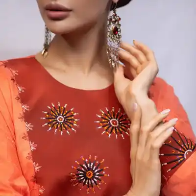 Türkmen fasonlar pombarh fasonlar Fasonlar 2025 fasonlar fason moda modalar Bezen bezen Türkmen fasonlar 2026 Türkmen fasonlar 2025 Türkmen fasonlar 2024 Türkmen fasonlar 2023 turkmenistan türkmenistan turkmen türkmen ashgabat  asgabat aşgabat balkan mary lebap dashoguz dasoguz daşoguz pombarh ponbarhat gulyupek gülýüpek stapel ştapel Gralan Çüýdeşen Abaýa Gadymy Krep Gurultaý 	Keteni Ýüpek Şifon Gipýur Lyon Welwet Atlas Kaşemir Streýç Suzana Ştapel Gülýüpek Pombarh Ýupka Gursakça Aksesuarlar Palto Penjek Okuw eşik Fata Sport eşik Uniforma Nakidka Öýme Şarf kompýuter ýaka ýaglyk Arenda köýnek 2nji el köýnek Taýyn köýnek Matalar Milli lybas milli lybaslar Toý köýnek Toý köýnekler toy koynek toy koynekler gundelik koynekler Gündelik	 
 köýnekler fata koynek Modern taze fason Eskiz koynektm turkmenkoynek türkmenkoynek fason moda moda fasonlar Iş eşik el iş	sada	ýakaly ýakasyz	keşdeli biserli	ýeňli giň nagyşly ýüregi açyk stoýka ýaka ýanly kombinasiýa 	zerli üsti aşak guşakly seçekli gysga ýeňli 