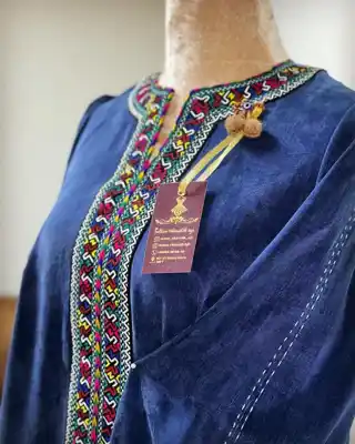 Türkmen fasonlar pombarh fasonlar Fasonlar 2025 fasonlar fason moda modalar Bezen bezen Türkmen fasonlar 2026 Türkmen fasonlar 2025 Türkmen fasonlar 2024 Türkmen fasonlar 2023 turkmenistan türkmenistan turkmen türkmen ashgabat  asgabat aşgabat balkan mary lebap dashoguz dasoguz daşoguz pombarh ponbarhat gulyupek gülýüpek stapel ştapel Gralan Çüýdeşen Abaýa Gadymy Krep Gurultaý 	Keteni Ýüpek Şifon Gipýur Lyon Welwet Atlas Kaşemir Streýç Suzana Ştapel Gülýüpek Pombarh Ýupka Gursakça Aksesuarlar Palto Penjek Okuw eşik Fata Sport eşik Uniforma Nakidka Öýme Şarf kompýuter ýaka ýaglyk Arenda köýnek 2nji el köýnek Taýyn köýnek Matalar Milli lybas milli lybaslar Toý köýnek Toý köýnekler toy koynek toy koynekler gundelik koynekler Gündelik	 
 köýnekler fata koynek Modern taze fason Eskiz koynektm turkmenkoynek türkmenkoynek fason moda moda fasonlar Iş eşik el iş	sada	ýakaly ýakasyz	keşdeli biserli	ýeňli giň nagyşly ýüregi açyk stoýka ýaka ýanly kombinasiýa 	zerli üsti aşak guşakly seçekli gysga ýeňli Gülýüpek