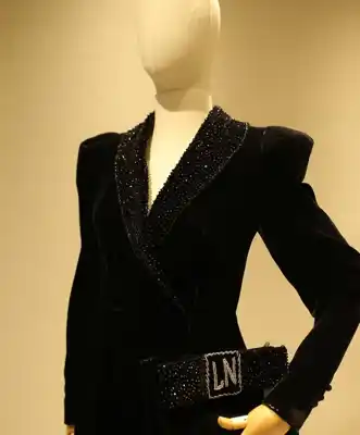 Türkmen fasonlar pombarh fasonlar Fasonlar 2025 fasonlar fason moda modalar Bezen bezen Türkmen fasonlar 2026 Türkmen fasonlar 2025 Türkmen fasonlar 2024 Türkmen fasonlar 2023 turkmenistan türkmenistan turkmen türkmen ashgabat  asgabat aşgabat balkan mary lebap dashoguz dasoguz daşoguz pombarh ponbarhat gulyupek gülýüpek stapel ştapel Gralan Çüýdeşen Abaýa Gadymy Krep Gurultaý 	Keteni Ýüpek Şifon Gipýur Lyon Welwet Atlas Kaşemir Streýç Suzana Ştapel Gülýüpek Pombarh Ýupka Gursakça Aksesuarlar Palto Penjek Okuw eşik Fata Sport eşik Uniforma Nakidka Öýme Şarf kompýuter ýaka ýaglyk Arenda köýnek 2nji el köýnek Taýyn köýnek Matalar Milli lybas milli lybaslar Toý köýnek Toý köýnekler toy koynek toy koynekler gundelik koynekler Gündelik	 
 köýnekler fata koynek Modern taze fason Eskiz koynektm turkmenkoynek türkmenkoynek fason moda moda fasonlar Iş eşik el iş	sada	ýakaly ýakasyz	keşdeli biserli	ýeňli giň nagyşly ýüregi açyk stoýka ýaka ýanly kombinasiýa 	zerli üsti aşak guşakly seçekli gysga ýeňli 