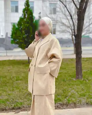 Türkmen fasonlar pombarh fasonlar Fasonlar 2025 fasonlar fason moda modalar Bezen bezen Türkmen fasonlar 2026 Türkmen fasonlar 2025 Türkmen fasonlar 2024 Türkmen fasonlar 2023 turkmenistan türkmenistan turkmen türkmen ashgabat  asgabat aşgabat balkan mary lebap dashoguz dasoguz daşoguz pombarh ponbarhat gulyupek gülýüpek stapel ştapel Gralan Çüýdeşen Abaýa Gadymy Krep Gurultaý 	Keteni Ýüpek Şifon Gipýur Lyon Welwet Atlas Kaşemir Streýç Suzana Ştapel Gülýüpek Pombarh Ýupka Gursakça Aksesuarlar Palto Penjek Okuw eşik Fata Sport eşik Uniforma Nakidka Öýme Şarf kompýuter ýaka ýaglyk Arenda köýnek 2nji el köýnek Taýyn köýnek Matalar Milli lybas milli lybaslar Toý köýnek Toý köýnekler toy koynek toy koynekler gundelik koynekler Gündelik	 
 köýnekler fata koynek Modern taze fason Eskiz koynektm turkmenkoynek türkmenkoynek fason moda moda fasonlar Iş eşik el iş	sada	ýakaly ýakasyz	keşdeli biserli	ýeňli giň nagyşly ýüregi açyk stoýka ýaka ýanly kombinasiýa 	zerli üsti aşak guşakly seçekli gysga ýeňli Lyon Toý köýnek, Modern el iş, ýeňli, giň, stoýka ýaka, üsti aşak 17-25, 26-35 Bežewyý yaz, tomus