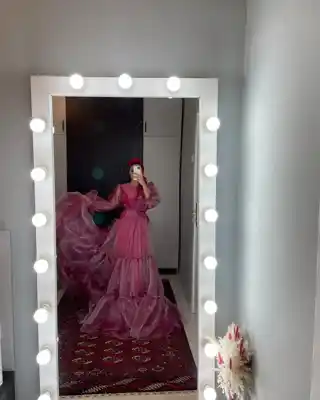 Türkmen fasonlar pombarh fasonlar Fasonlar 2025 fasonlar fason moda modalar Bezen bezen Türkmen fasonlar 2026 Türkmen fasonlar 2025 Türkmen fasonlar 2024 Türkmen fasonlar 2023 turkmenistan türkmenistan turkmen türkmen ashgabat  asgabat aşgabat balkan mary lebap dashoguz dasoguz daşoguz pombarh ponbarhat gulyupek gülýüpek stapel ştapel Gralan Çüýdeşen Abaýa Gadymy Krep Gurultaý 	Keteni Ýüpek Şifon Gipýur Lyon Welwet Atlas Kaşemir Streýç Suzana Ştapel Gülýüpek Pombarh Ýupka Gursakça Aksesuarlar Palto Penjek Okuw eşik Fata Sport eşik Uniforma Nakidka Öýme Şarf kompýuter ýaka ýaglyk Arenda köýnek 2nji el köýnek Taýyn köýnek Matalar Milli lybas milli lybaslar Toý köýnek Toý köýnekler toy koynek toy koynekler gundelik koynekler Gündelik	 
 köýnekler fata koynek Modern taze fason Eskiz koynektm turkmenkoynek türkmenkoynek fason moda moda fasonlar Iş eşik el iş	sada	ýakaly ýakasyz	keşdeli biserli	ýeňli giň nagyşly ýüregi açyk stoýka ýaka ýanly kombinasiýa 	zerli üsti aşak guşakly seçekli gysga ýeňli Şifon Toý köýnek, Modern sada  Gülgüne, Gyzyl, Mämişi