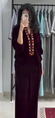 Türkmen fasonlar pombarh fasonlar Fasonlar 2025 fasonlar fason moda modalar Bezen bezen Türkmen fasonlar 2026 Türkmen fasonlar 2025 Türkmen fasonlar 2024 Türkmen fasonlar 2023 turkmenistan türkmenistan turkmen türkmen ashgabat  asgabat aşgabat balkan mary lebap dashoguz dasoguz daşoguz pombarh ponbarhat gulyupek gülýüpek stapel ştapel Gralan Çüýdeşen Abaýa Gadymy Krep Gurultaý 	Keteni Ýüpek Şifon Gipýur Lyon Welwet Atlas Kaşemir Streýç Suzana Ştapel Gülýüpek Pombarh Ýupka Gursakça Aksesuarlar Palto Penjek Okuw eşik Fata Sport eşik Uniforma Nakidka Öýme Şarf kompýuter ýaka ýaglyk Arenda köýnek 2nji el köýnek Taýyn köýnek Matalar Milli lybas milli lybaslar Toý köýnek Toý köýnekler toy koynek toy koynekler gundelik koynekler Gündelik	 
 köýnekler fata koynek Modern taze fason Eskiz koynektm turkmenkoynek türkmenkoynek fason moda moda fasonlar Iş eşik el iş	sada	ýakaly ýakasyz	keşdeli biserli	ýeňli giň nagyşly ýüregi açyk stoýka ýaka ýanly kombinasiýa 	zerli üsti aşak guşakly seçekli gysga ýeňli Panbarhat (Pombarh) Modern ýakaly, gysga ýeňli, giň, üsti aşak 17-25, 26-35 Goýy-gyzyl yaz, tomus, guyz