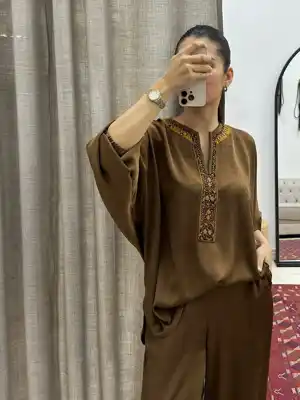 Türkmen fasonlar pombarh fasonlar Fasonlar 2025 fasonlar fason moda modalar Bezen bezen Türkmen fasonlar 2026 Türkmen fasonlar 2025 Türkmen fasonlar 2024 Türkmen fasonlar 2023 turkmenistan türkmenistan turkmen türkmen ashgabat  asgabat aşgabat balkan mary lebap dashoguz dasoguz daşoguz pombarh ponbarhat gulyupek gülýüpek stapel ştapel Gralan Çüýdeşen Abaýa Gadymy Krep Gurultaý 	Keteni Ýüpek Şifon Gipýur Lyon Welwet Atlas Kaşemir Streýç Suzana Ştapel Gülýüpek Pombarh Ýupka Gursakça Aksesuarlar Palto Penjek Okuw eşik Fata Sport eşik Uniforma Nakidka Öýme Şarf kompýuter ýaka ýaglyk Arenda köýnek 2nji el köýnek Taýyn köýnek Matalar Milli lybas milli lybaslar Toý köýnek Toý köýnekler toy koynek toy koynekler gundelik koynekler Gündelik	 
 köýnekler fata koynek Modern taze fason Eskiz koynektm turkmenkoynek türkmenkoynek fason moda moda fasonlar Iş eşik el iş	sada	ýakaly ýakasyz	keşdeli biserli	ýeňli giň nagyşly ýüregi açyk stoýka ýaka ýanly kombinasiýa 	zerli üsti aşak guşakly seçekli gysga ýeňli Modern ýakaly, gysga ýeňli, giň, üsti aşak 17-25, 26-35 Goýy-goňur yaz, tomus, guyz