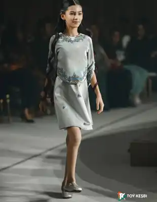 Türkmen fasonlar pombarh fasonlar Fasonlar 2025 fasonlar fason moda modalar Bezen bezen Türkmen fasonlar 2026 Türkmen fasonlar 2025 Türkmen fasonlar 2024 Türkmen fasonlar 2023 turkmenistan türkmenistan turkmen türkmen ashgabat  asgabat aşgabat balkan mary lebap dashoguz dasoguz daşoguz pombarh ponbarhat gulyupek gülýüpek stapel ştapel Gralan Çüýdeşen Abaýa Gadymy Krep Gurultaý 	Keteni Ýüpek Şifon Gipýur Lyon Welwet Atlas Kaşemir Streýç Suzana Ştapel Gülýüpek Pombarh Ýupka Gursakça Aksesuarlar Palto Penjek Okuw eşik Fata Sport eşik Uniforma Nakidka Öýme Şarf kompýuter ýaka ýaglyk Arenda köýnek 2nji el köýnek Taýyn köýnek Matalar Milli lybas milli lybaslar Toý köýnek Toý köýnekler toy koynek toy koynekler gundelik koynekler Gündelik	 
 köýnekler fata koynek Modern taze fason Eskiz koynektm turkmenkoynek türkmenkoynek fason moda moda fasonlar Iş eşik el iş	sada	ýakaly ýakasyz	keşdeli biserli	ýeňli giň nagyşly ýüregi açyk stoýka ýaka ýanly kombinasiýa 	zerli üsti aşak guşakly seçekli gysga ýeňli 