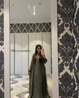 Türkmen fasonlar pombarh fasonlar Fasonlar 2025 fasonlar fason moda modalar Bezen bezen Türkmen fasonlar 2026 Türkmen fasonlar 2025 Türkmen fasonlar 2024 Türkmen fasonlar 2023 turkmenistan türkmenistan turkmen türkmen ashgabat  asgabat aşgabat balkan mary lebap dashoguz dasoguz daşoguz pombarh ponbarhat gulyupek gülýüpek stapel ştapel Gralan Çüýdeşen Abaýa Gadymy Krep Gurultaý 	Keteni Ýüpek Şifon Gipýur Lyon Welwet Atlas Kaşemir Streýç Suzana Ştapel Gülýüpek Pombarh Ýupka Gursakça Aksesuarlar Palto Penjek Okuw eşik Fata Sport eşik Uniforma Nakidka Öýme Şarf kompýuter ýaka ýaglyk Arenda köýnek 2nji el köýnek Taýyn köýnek Matalar Milli lybas milli lybaslar Toý köýnek Toý köýnekler toy koynek toy koynekler gundelik koynekler Gündelik	 
 köýnekler fata koynek Modern taze fason Eskiz koynektm turkmenkoynek türkmenkoynek fason moda moda fasonlar Iş eşik el iş	sada	ýakaly ýakasyz	keşdeli biserli	ýeňli giň nagyşly ýüregi açyk stoýka ýaka ýanly kombinasiýa 	zerli üsti aşak guşakly seçekli gysga ýeňli Gülýüpek Toý köýnek, Gündelik el iş, keşdeli, ýakaly, nagyşly 17-25, 26-35 Haki