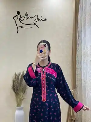 Türkmen fasonlar pombarh fasonlar Fasonlar 2025 fasonlar fason moda modalar Bezen bezen Türkmen fasonlar 2026 Türkmen fasonlar 2025 Türkmen fasonlar 2024 Türkmen fasonlar 2023 turkmenistan türkmenistan turkmen türkmen ashgabat  asgabat aşgabat balkan mary lebap dashoguz dasoguz daşoguz pombarh ponbarhat gulyupek gülýüpek stapel ştapel Gralan Çüýdeşen Abaýa Gadymy Krep Gurultaý 	Keteni Ýüpek Şifon Gipýur Lyon Welwet Atlas Kaşemir Streýç Suzana Ştapel Gülýüpek Pombarh Ýupka Gursakça Aksesuarlar Palto Penjek Okuw eşik Fata Sport eşik Uniforma Nakidka Öýme Şarf kompýuter ýaka ýaglyk Arenda köýnek 2nji el köýnek Taýyn köýnek Matalar Milli lybas milli lybaslar Toý köýnek Toý köýnekler toy koynek toy koynekler gundelik koynekler Gündelik	 
 köýnekler fata koynek Modern taze fason Eskiz koynektm turkmenkoynek türkmenkoynek fason moda moda fasonlar Iş eşik el iş	sada	ýakaly ýakasyz	keşdeli biserli	ýeňli giň nagyşly ýüregi açyk stoýka ýaka ýanly kombinasiýa 	zerli üsti aşak guşakly seçekli gysga ýeňli Ştapel Gündelik el iş, ýakaly, ýeňli, giň 17-25, 26-35 Gülgüne, #4B2C75 tomus Taýyn köýnek