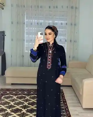 Türkmen fasonlar pombarh fasonlar Fasonlar 2025 fasonlar fason moda modalar Bezen bezen Türkmen fasonlar 2026 Türkmen fasonlar 2025 Türkmen fasonlar 2024 Türkmen fasonlar 2023 turkmenistan türkmenistan turkmen türkmen ashgabat  asgabat aşgabat balkan mary lebap dashoguz dasoguz daşoguz pombarh ponbarhat gulyupek gülýüpek stapel ştapel Gralan Çüýdeşen Abaýa Gadymy Krep Gurultaý 	Keteni Ýüpek Şifon Gipýur Lyon Welwet Atlas Kaşemir Streýç Suzana Ştapel Gülýüpek Pombarh Ýupka Gursakça Aksesuarlar Palto Penjek Okuw eşik Fata Sport eşik Uniforma Nakidka Öýme Şarf kompýuter ýaka ýaglyk Arenda köýnek 2nji el köýnek Taýyn köýnek Matalar Milli lybas milli lybaslar Toý köýnek Toý köýnekler toy koynek toy koynekler gundelik koynekler Gündelik	 
 köýnekler fata koynek Modern taze fason Eskiz koynektm turkmenkoynek türkmenkoynek fason moda moda fasonlar Iş eşik el iş	sada	ýakaly ýakasyz	keşdeli biserli	ýeňli giň nagyşly ýüregi açyk stoýka ýaka ýanly kombinasiýa 	zerli üsti aşak guşakly seçekli gysga ýeňli Ştapel Gündelik el iş, ýüregi açyk, giň  Goýy-gök