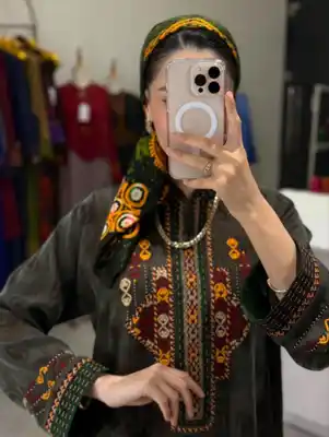 Türkmen fasonlar pombarh fasonlar Fasonlar 2025 fasonlar fason moda modalar Bezen bezen Türkmen fasonlar 2026 Türkmen fasonlar 2025 Türkmen fasonlar 2024 Türkmen fasonlar 2023 turkmenistan türkmenistan turkmen türkmen ashgabat  asgabat aşgabat balkan mary lebap dashoguz dasoguz daşoguz pombarh ponbarhat gulyupek gülýüpek stapel ştapel Gralan Çüýdeşen Abaýa Gadymy Krep Gurultaý 	Keteni Ýüpek Şifon Gipýur Lyon Welwet Atlas Kaşemir Streýç Suzana Ştapel Gülýüpek Pombarh Ýupka Gursakça Aksesuarlar Palto Penjek Okuw eşik Fata Sport eşik Uniforma Nakidka Öýme Şarf kompýuter ýaka ýaglyk Arenda köýnek 2nji el köýnek Taýyn köýnek Matalar Milli lybas milli lybaslar Toý köýnek Toý köýnekler toy koynek toy koynekler gundelik koynekler Gündelik	 
 köýnekler fata koynek Modern taze fason Eskiz koynektm turkmenkoynek türkmenkoynek fason moda moda fasonlar Iş eşik el iş	sada	ýakaly ýakasyz	keşdeli biserli	ýeňli giň nagyşly ýüregi açyk stoýka ýaka ýanly kombinasiýa 	zerli üsti aşak guşakly seçekli gysga ýeňli 