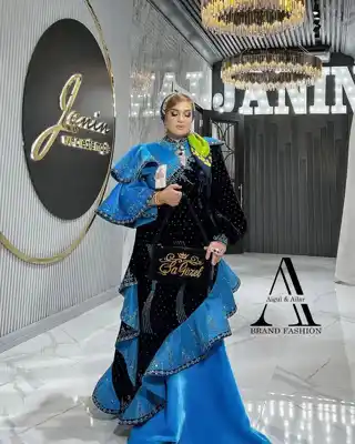 Türkmen fasonlar pombarh fasonlar Fasonlar 2025 fasonlar fason moda modalar Bezen bezen Türkmen fasonlar 2026 Türkmen fasonlar 2025 Türkmen fasonlar 2024 Türkmen fasonlar 2023 turkmenistan türkmenistan turkmen türkmen ashgabat  asgabat aşgabat balkan mary lebap dashoguz dasoguz daşoguz pombarh ponbarhat gulyupek gülýüpek stapel ştapel Gralan Çüýdeşen Abaýa Gadymy Krep Gurultaý 	Keteni Ýüpek Şifon Gipýur Lyon Welwet Atlas Kaşemir Streýç Suzana Ştapel Gülýüpek Pombarh Ýupka Gursakça Aksesuarlar Palto Penjek Okuw eşik Fata Sport eşik Uniforma Nakidka Öýme Şarf kompýuter ýaka ýaglyk Arenda köýnek 2nji el köýnek Taýyn köýnek Matalar Milli lybas milli lybaslar Toý köýnek Toý köýnekler toy koynek toy koynekler gundelik koynekler Gündelik	 
 köýnekler fata koynek Modern taze fason Eskiz koynektm turkmenkoynek türkmenkoynek fason moda moda fasonlar Iş eşik el iş	sada	ýakaly ýakasyz	keşdeli biserli	ýeňli giň nagyşly ýüregi açyk stoýka ýaka ýanly kombinasiýa 	zerli üsti aşak guşakly seçekli gysga ýeňli Toý köýnek, Milli lybas el iş  Gara, Gök