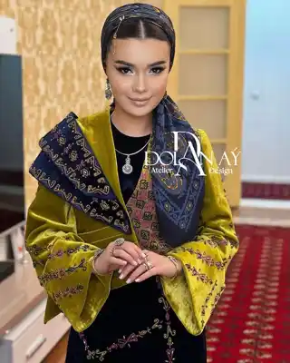 Türkmen fasonlar pombarh fasonlar Fasonlar 2025 fasonlar fason moda modalar Bezen bezen Türkmen fasonlar 2026 Türkmen fasonlar 2025 Türkmen fasonlar 2024 Türkmen fasonlar 2023 turkmenistan türkmenistan turkmen türkmen ashgabat  asgabat aşgabat balkan mary lebap dashoguz dasoguz daşoguz pombarh ponbarhat gulyupek gülýüpek stapel ştapel Gralan Çüýdeşen Abaýa Gadymy Krep Gurultaý 	Keteni Ýüpek Şifon Gipýur Lyon Welwet Atlas Kaşemir Streýç Suzana Ştapel Gülýüpek Pombarh Ýupka Gursakça Aksesuarlar Palto Penjek Okuw eşik Fata Sport eşik Uniforma Nakidka Öýme Şarf kompýuter ýaka ýaglyk Arenda köýnek 2nji el köýnek Taýyn köýnek Matalar Milli lybas milli lybaslar Toý köýnek Toý köýnekler toy koynek toy koynekler gundelik koynekler Gündelik	 
 köýnekler fata koynek Modern taze fason Eskiz koynektm turkmenkoynek türkmenkoynek fason moda moda fasonlar Iş eşik el iş	sada	ýakaly ýakasyz	keşdeli biserli	ýeňli giň nagyşly ýüregi açyk stoýka ýaka ýanly kombinasiýa 	zerli üsti aşak guşakly seçekli gysga ýeňli Panbarhat (Pombarh) Toý köýnek, Modern el iş, ýakasyz, biserli, ýeňli, giň, nagyşly 26-35 Gara, Altyn, #4B2C75 yaz, guyz, gysh