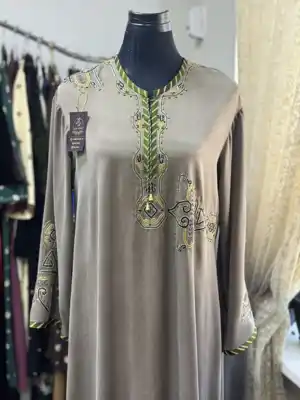 Türkmen fasonlar pombarh fasonlar Fasonlar 2025 fasonlar fason moda modalar Bezen bezen Türkmen fasonlar 2026 Türkmen fasonlar 2025 Türkmen fasonlar 2024 Türkmen fasonlar 2023 turkmenistan türkmenistan turkmen türkmen ashgabat  asgabat aşgabat balkan mary lebap dashoguz dasoguz daşoguz pombarh ponbarhat gulyupek gülýüpek stapel ştapel Gralan Çüýdeşen Abaýa Gadymy Krep Gurultaý 	Keteni Ýüpek Şifon Gipýur Lyon Welwet Atlas Kaşemir Streýç Suzana Ştapel Gülýüpek Pombarh Ýupka Gursakça Aksesuarlar Palto Penjek Okuw eşik Fata Sport eşik Uniforma Nakidka Öýme Şarf kompýuter ýaka ýaglyk Arenda köýnek 2nji el köýnek Taýyn köýnek Matalar Milli lybas milli lybaslar Toý köýnek Toý köýnekler toy koynek toy koynekler gundelik koynekler Gündelik	 
 köýnekler fata koynek Modern taze fason Eskiz koynektm turkmenkoynek türkmenkoynek fason moda moda fasonlar Iş eşik el iş	sada	ýakaly ýakasyz	keşdeli biserli	ýeňli giň nagyşly ýüregi açyk stoýka ýaka ýanly kombinasiýa 	zerli üsti aşak guşakly seçekli gysga ýeňli Lyon, Gülýüpek Toý köýnek el iş, keşdeli, ýakaly  Çal