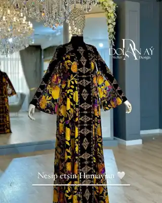 Türkmen fasonlar pombarh fasonlar Fasonlar 2025 fasonlar fason moda modalar Bezen bezen Türkmen fasonlar 2026 Türkmen fasonlar 2025 Türkmen fasonlar 2024 Türkmen fasonlar 2023 turkmenistan türkmenistan turkmen türkmen ashgabat  asgabat aşgabat balkan mary lebap dashoguz dasoguz daşoguz pombarh ponbarhat gulyupek gülýüpek stapel ştapel Gralan Çüýdeşen Abaýa Gadymy Krep Gurultaý 	Keteni Ýüpek Şifon Gipýur Lyon Welwet Atlas Kaşemir Streýç Suzana Ştapel Gülýüpek Pombarh Ýupka Gursakça Aksesuarlar Palto Penjek Okuw eşik Fata Sport eşik Uniforma Nakidka Öýme Şarf kompýuter ýaka ýaglyk Arenda köýnek 2nji el köýnek Taýyn köýnek Matalar Milli lybas milli lybaslar Toý köýnek Toý köýnekler toy koynek toy koynekler gundelik koynekler Gündelik	 
 köýnekler fata koynek Modern taze fason Eskiz koynektm turkmenkoynek türkmenkoynek fason moda moda fasonlar Iş eşik el iş	sada	ýakaly ýakasyz	keşdeli biserli	ýeňli giň nagyşly ýüregi açyk stoýka ýaka ýanly kombinasiýa 	zerli üsti aşak guşakly seçekli gysga ýeňli Gülýüpek Toý köýnek el iş, ýakasyz  Gara, Sary