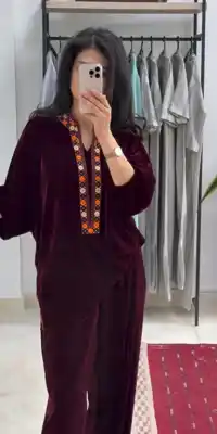 Türkmen fasonlar pombarh fasonlar Fasonlar 2025 fasonlar fason moda modalar Bezen bezen Türkmen fasonlar 2026 Türkmen fasonlar 2025 Türkmen fasonlar 2024 Türkmen fasonlar 2023 turkmenistan türkmenistan turkmen türkmen ashgabat  asgabat aşgabat balkan mary lebap dashoguz dasoguz daşoguz pombarh ponbarhat gulyupek gülýüpek stapel ştapel Gralan Çüýdeşen Abaýa Gadymy Krep Gurultaý 	Keteni Ýüpek Şifon Gipýur Lyon Welwet Atlas Kaşemir Streýç Suzana Ştapel Gülýüpek Pombarh Ýupka Gursakça Aksesuarlar Palto Penjek Okuw eşik Fata Sport eşik Uniforma Nakidka Öýme Şarf kompýuter ýaka ýaglyk Arenda köýnek 2nji el köýnek Taýyn köýnek Matalar Milli lybas milli lybaslar Toý köýnek Toý köýnekler toy koynek toy koynekler gundelik koynekler Gündelik	 
 köýnekler fata koynek Modern taze fason Eskiz koynektm turkmenkoynek türkmenkoynek fason moda moda fasonlar Iş eşik el iş	sada	ýakaly ýakasyz	keşdeli biserli	ýeňli giň nagyşly ýüregi açyk stoýka ýaka ýanly kombinasiýa 	zerli üsti aşak guşakly seçekli gysga ýeňli Panbarhat (Pombarh) Modern ýakaly, gysga ýeňli, giň, üsti aşak 17-25, 26-35 Goýy-gyzyl yaz, tomus, guyz