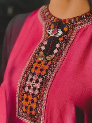 Türkmen fasonlar pombarh fasonlar Fasonlar 2025 fasonlar fason moda modalar Bezen bezen Türkmen fasonlar 2026 Türkmen fasonlar 2025 Türkmen fasonlar 2024 Türkmen fasonlar 2023 turkmenistan türkmenistan turkmen türkmen ashgabat  asgabat aşgabat balkan mary lebap dashoguz dasoguz daşoguz pombarh ponbarhat gulyupek gülýüpek stapel ştapel Gralan Çüýdeşen Abaýa Gadymy Krep Gurultaý 	Keteni Ýüpek Şifon Gipýur Lyon Welwet Atlas Kaşemir Streýç Suzana Ştapel Gülýüpek Pombarh Ýupka Gursakça Aksesuarlar Palto Penjek Okuw eşik Fata Sport eşik Uniforma Nakidka Öýme Şarf kompýuter ýaka ýaglyk Arenda köýnek 2nji el köýnek Taýyn köýnek Matalar Milli lybas milli lybaslar Toý köýnek Toý köýnekler toy koynek toy koynekler gundelik koynekler Gündelik	 
 köýnekler fata koynek Modern taze fason Eskiz koynektm turkmenkoynek türkmenkoynek fason moda moda fasonlar Iş eşik el iş	sada	ýakaly ýakasyz	keşdeli biserli	ýeňli giň nagyşly ýüregi açyk stoýka ýaka ýanly kombinasiýa 	zerli üsti aşak guşakly seçekli gysga ýeňli 