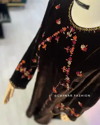 Türkmen fasonlar pombarh fasonlar Fasonlar 2025 fasonlar fason moda modalar Bezen bezen Türkmen fasonlar 2026 Türkmen fasonlar 2025 Türkmen fasonlar 2024 Türkmen fasonlar 2023 turkmenistan türkmenistan turkmen türkmen ashgabat  asgabat aşgabat balkan mary lebap dashoguz dasoguz daşoguz pombarh ponbarhat gulyupek gülýüpek stapel ştapel Gralan Çüýdeşen Abaýa Gadymy Krep Gurultaý 	Keteni Ýüpek Şifon Gipýur Lyon Welwet Atlas Kaşemir Streýç Suzana Ştapel Gülýüpek Pombarh Ýupka Gursakça Aksesuarlar Palto Penjek Okuw eşik Fata Sport eşik Uniforma Nakidka Öýme Şarf kompýuter ýaka ýaglyk Arenda köýnek 2nji el köýnek Taýyn köýnek Matalar Milli lybas milli lybaslar Toý köýnek Toý köýnekler toy koynek toy koynekler gundelik koynekler Gündelik	 
 köýnekler fata koynek Modern taze fason Eskiz koynektm turkmenkoynek türkmenkoynek fason moda moda fasonlar Iş eşik el iş	sada	ýakaly ýakasyz	keşdeli biserli	ýeňli giň nagyşly ýüregi açyk stoýka ýaka ýanly kombinasiýa 	zerli üsti aşak guşakly seçekli gysga ýeňli Panbarhat (Pombarh) Toý köýnek el iş, keşdeli, ýakasyz, ýanly, ýeňli, giň, nagyşly 26-35, 35+ Goýy-goňur yaz, guyz, gysh