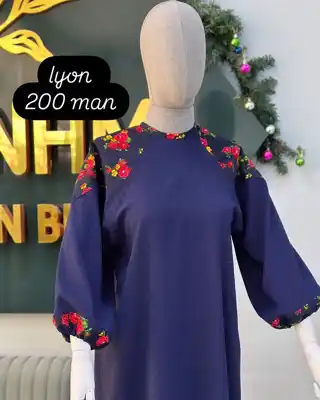 Türkmen fasonlar pombarh fasonlar Fasonlar 2025 fasonlar fason moda modalar Bezen bezen Türkmen fasonlar 2026 Türkmen fasonlar 2025 Türkmen fasonlar 2024 Türkmen fasonlar 2023 turkmenistan türkmenistan turkmen türkmen ashgabat  asgabat aşgabat balkan mary lebap dashoguz dasoguz daşoguz pombarh ponbarhat gulyupek gülýüpek stapel ştapel Gralan Çüýdeşen Abaýa Gadymy Krep Gurultaý 	Keteni Ýüpek Şifon Gipýur Lyon Welwet Atlas Kaşemir Streýç Suzana Ştapel Gülýüpek Pombarh Ýupka Gursakça Aksesuarlar Palto Penjek Okuw eşik Fata Sport eşik Uniforma Nakidka Öýme Şarf kompýuter ýaka ýaglyk Arenda köýnek 2nji el köýnek Taýyn köýnek Matalar Milli lybas milli lybaslar Toý köýnek Toý köýnekler toy koynek toy koynekler gundelik koynekler Gündelik	 
 köýnekler fata koynek Modern taze fason Eskiz koynektm turkmenkoynek türkmenkoynek fason moda moda fasonlar Iş eşik el iş	sada	ýakaly ýakasyz	keşdeli biserli	ýeňli giň nagyşly ýüregi açyk stoýka ýaka ýanly kombinasiýa 	zerli üsti aşak guşakly seçekli gysga ýeňli Lyon Iş eşik ýakasyz, ýeňli, giň 17-25, 26-35 Goýy-gök yaz, guyz Taýyn köýnek