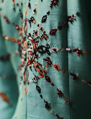 Türkmen fasonlar pombarh fasonlar Fasonlar 2025 fasonlar fason moda modalar Bezen bezen Türkmen fasonlar 2026 Türkmen fasonlar 2025 Türkmen fasonlar 2024 Türkmen fasonlar 2023 turkmenistan türkmenistan turkmen türkmen ashgabat  asgabat aşgabat balkan mary lebap dashoguz dasoguz daşoguz pombarh ponbarhat gulyupek gülýüpek stapel ştapel Gralan Çüýdeşen Abaýa Gadymy Krep Gurultaý 	Keteni Ýüpek Şifon Gipýur Lyon Welwet Atlas Kaşemir Streýç Suzana Ştapel Gülýüpek Pombarh Ýupka Gursakça Aksesuarlar Palto Penjek Okuw eşik Fata Sport eşik Uniforma Nakidka Öýme Şarf kompýuter ýaka ýaglyk Arenda köýnek 2nji el köýnek Taýyn köýnek Matalar Milli lybas milli lybaslar Toý köýnek Toý köýnekler toy koynek toy koynekler gundelik koynekler Gündelik	 
 köýnekler fata koynek Modern taze fason Eskiz koynektm turkmenkoynek türkmenkoynek fason moda moda fasonlar Iş eşik el iş	sada	ýakaly ýakasyz	keşdeli biserli	ýeňli giň nagyşly ýüregi açyk stoýka ýaka ýanly kombinasiýa 	zerli üsti aşak guşakly seçekli gysga ýeňli 