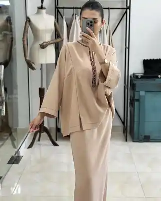 Türkmen fasonlar pombarh fasonlar Fasonlar 2025 fasonlar fason moda modalar Bezen bezen Türkmen fasonlar 2026 Türkmen fasonlar 2025 Türkmen fasonlar 2024 Türkmen fasonlar 2023 turkmenistan türkmenistan turkmen türkmen ashgabat  asgabat aşgabat balkan mary lebap dashoguz dasoguz daşoguz pombarh ponbarhat gulyupek gülýüpek stapel ştapel Gralan Çüýdeşen Abaýa Gadymy Krep Gurultaý 	Keteni Ýüpek Şifon Gipýur Lyon Welwet Atlas Kaşemir Streýç Suzana Ştapel Gülýüpek Pombarh Ýupka Gursakça Aksesuarlar Palto Penjek Okuw eşik Fata Sport eşik Uniforma Nakidka Öýme Şarf kompýuter ýaka ýaglyk Arenda köýnek 2nji el köýnek Taýyn köýnek Matalar Milli lybas milli lybaslar Toý köýnek Toý köýnekler toy koynek toy koynekler gundelik koynekler Gündelik	 
 köýnekler fata koynek Modern taze fason Eskiz koynektm turkmenkoynek türkmenkoynek fason moda moda fasonlar Iş eşik el iş	sada	ýakaly ýakasyz	keşdeli biserli	ýeňli giň nagyşly ýüregi açyk stoýka ýaka ýanly kombinasiýa 	zerli üsti aşak guşakly seçekli gysga ýeňli Modern ýakaly, ýeňli, giň, üsti aşak 17-25, 26-35 Pudra yaz, tomus, guyz