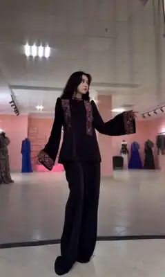 Türkmen fasonlar pombarh fasonlar Fasonlar 2025 fasonlar fason moda modalar Bezen bezen Türkmen fasonlar 2026 Türkmen fasonlar 2025 Türkmen fasonlar 2024 Türkmen fasonlar 2023 turkmenistan türkmenistan turkmen türkmen ashgabat  asgabat aşgabat balkan mary lebap dashoguz dasoguz daşoguz pombarh ponbarhat gulyupek gülýüpek stapel ştapel Gralan Çüýdeşen Abaýa Gadymy Krep Gurultaý 	Keteni Ýüpek Şifon Gipýur Lyon Welwet Atlas Kaşemir Streýç Suzana Ştapel Gülýüpek Pombarh Ýupka Gursakça Aksesuarlar Palto Penjek Okuw eşik Fata Sport eşik Uniforma Nakidka Öýme Şarf kompýuter ýaka ýaglyk Arenda köýnek 2nji el köýnek Taýyn köýnek Matalar Milli lybas milli lybaslar Toý köýnek Toý köýnekler toy koynek toy koynekler gundelik koynekler Gündelik	 
 köýnekler fata koynek Modern taze fason Eskiz koynektm turkmenkoynek türkmenkoynek fason moda moda fasonlar Iş eşik el iş	sada	ýakaly ýakasyz	keşdeli biserli	ýeňli giň nagyşly ýüregi açyk stoýka ýaka ýanly kombinasiýa 	zerli üsti aşak guşakly seçekli gysga ýeňli Şifon Modern el iş, keşdeli, ýakasyz, ýeňli, giň, kombinasiýa, guşakly, nagyşly 17-25, 26-35 #4B2C75 tomus Taýyn köýnek