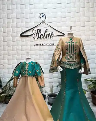 Türkmen fasonlar pombarh fasonlar Fasonlar 2025 fasonlar fason moda modalar Bezen bezen Türkmen fasonlar 2026 Türkmen fasonlar 2025 Türkmen fasonlar 2024 Türkmen fasonlar 2023 turkmenistan türkmenistan turkmen türkmen ashgabat  asgabat aşgabat balkan mary lebap dashoguz dasoguz daşoguz pombarh ponbarhat gulyupek gülýüpek stapel ştapel Gralan Çüýdeşen Abaýa Gadymy Krep Gurultaý 	Keteni Ýüpek Şifon Gipýur Lyon Welwet Atlas Kaşemir Streýç Suzana Ştapel Gülýüpek Pombarh Ýupka Gursakça Aksesuarlar Palto Penjek Okuw eşik Fata Sport eşik Uniforma Nakidka Öýme Şarf kompýuter ýaka ýaglyk Arenda köýnek 2nji el köýnek Taýyn köýnek Matalar Milli lybas milli lybaslar Toý köýnek Toý köýnekler toy koynek toy koynekler gundelik koynekler Gündelik	 
 köýnekler fata koynek Modern taze fason Eskiz koynektm turkmenkoynek türkmenkoynek fason moda moda fasonlar Iş eşik el iş	sada	ýakaly ýakasyz	keşdeli biserli	ýeňli giň nagyşly ýüregi açyk stoýka ýaka ýanly kombinasiýa 	zerli üsti aşak guşakly seçekli gysga ýeňli Gurultaý, Keteni Toý köýnek, Modern el iş, ýakaly, ýeňli, seçekli 26-35, 35+ Goňur, Goýy-ýaşyl yaz