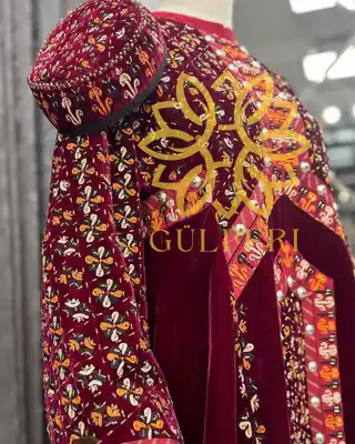 Türkmen fasonlar pombarh fasonlar Fasonlar 2025 fasonlar fason moda modalar Bezen bezen Türkmen fasonlar 2026 Türkmen fasonlar 2025 Türkmen fasonlar 2024 Türkmen fasonlar 2023 turkmenistan türkmenistan turkmen türkmen ashgabat  asgabat aşgabat balkan mary lebap dashoguz dasoguz daşoguz pombarh ponbarhat gulyupek gülýüpek stapel ştapel Gralan Çüýdeşen Abaýa Gadymy Krep Gurultaý 	Keteni Ýüpek Şifon Gipýur Lyon Welwet Atlas Kaşemir Streýç Suzana Ştapel Gülýüpek Pombarh Ýupka Gursakça Aksesuarlar Palto Penjek Okuw eşik Fata Sport eşik Uniforma Nakidka Öýme Şarf kompýuter ýaka ýaglyk Arenda köýnek 2nji el köýnek Taýyn köýnek Matalar Milli lybas milli lybaslar Toý köýnek Toý köýnekler toy koynek toy koynekler gundelik koynekler Gündelik	 
 köýnekler fata koynek Modern taze fason Eskiz koynektm turkmenkoynek türkmenkoynek fason moda moda fasonlar Iş eşik el iş	sada	ýakaly ýakasyz	keşdeli biserli	ýeňli giň nagyşly ýüregi açyk stoýka ýaka ýanly kombinasiýa 	zerli üsti aşak guşakly seçekli gysga ýeňli Panbarhat (Pombarh) Toý köýnek, Milli lybas el iş, keşdeli, ýakaly, ýeňli, giň, nagyşly 17-25 Goýy-gyzyl yaz, tomus, guyz, gysh