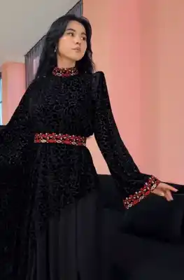 Türkmen fasonlar pombarh fasonlar Fasonlar 2025 fasonlar fason moda modalar Bezen bezen Türkmen fasonlar 2026 Türkmen fasonlar 2025 Türkmen fasonlar 2024 Türkmen fasonlar 2023 turkmenistan türkmenistan turkmen türkmen ashgabat  asgabat aşgabat balkan mary lebap dashoguz dasoguz daşoguz pombarh ponbarhat gulyupek gülýüpek stapel ştapel Gralan Çüýdeşen Abaýa Gadymy Krep Gurultaý 	Keteni Ýüpek Şifon Gipýur Lyon Welwet Atlas Kaşemir Streýç Suzana Ştapel Gülýüpek Pombarh Ýupka Gursakça Aksesuarlar Palto Penjek Okuw eşik Fata Sport eşik Uniforma Nakidka Öýme Şarf kompýuter ýaka ýaglyk Arenda köýnek 2nji el köýnek Taýyn köýnek Matalar Milli lybas milli lybaslar Toý köýnek Toý köýnekler toy koynek toy koynekler gundelik koynekler Gündelik	 
 köýnekler fata koynek Modern taze fason Eskiz koynektm turkmenkoynek türkmenkoynek fason moda moda fasonlar Iş eşik el iş	sada	ýakaly ýakasyz	keşdeli biserli	ýeňli giň nagyşly ýüregi açyk stoýka ýaka ýanly kombinasiýa 	zerli üsti aşak guşakly seçekli gysga ýeňli Panbarhat (Pombarh) Toý köýnek, Modern ýakasyz, ýeňli, gysga ýeňli, giň, kombinasiýa, guşakly, nagyşly 17-25, 26-35 Gara, Goýy-çal yaz, tomus, guyz