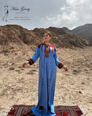 Türkmen fasonlar pombarh fasonlar Fasonlar 2025 fasonlar fason moda modalar Bezen bezen Türkmen fasonlar 2026 Türkmen fasonlar 2025 Türkmen fasonlar 2024 Türkmen fasonlar 2023 turkmenistan türkmenistan turkmen türkmen ashgabat  asgabat aşgabat balkan mary lebap dashoguz dasoguz daşoguz pombarh ponbarhat gulyupek gülýüpek stapel ştapel Gralan Çüýdeşen Abaýa Gadymy Krep Gurultaý 	Keteni Ýüpek Şifon Gipýur Lyon Welwet Atlas Kaşemir Streýç Suzana Ştapel Gülýüpek Pombarh Ýupka Gursakça Aksesuarlar Palto Penjek Okuw eşik Fata Sport eşik Uniforma Nakidka Öýme Şarf kompýuter ýaka ýaglyk Arenda köýnek 2nji el köýnek Taýyn köýnek Matalar Milli lybas milli lybaslar Toý köýnek Toý köýnekler toy koynek toy koynekler gundelik koynekler Gündelik	 
 köýnekler fata koynek Modern taze fason Eskiz koynektm turkmenkoynek türkmenkoynek fason moda moda fasonlar Iş eşik el iş	sada	ýakaly ýakasyz	keşdeli biserli	ýeňli giň nagyşly ýüregi açyk stoýka ýaka ýanly kombinasiýa 	zerli üsti aşak guşakly seçekli gysga ýeňli Ştapel Toý köýnek, Gündelik el iş, ýakaly  Gök