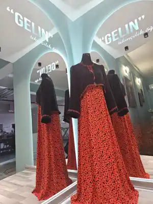 Türkmen fasonlar pombarh fasonlar Fasonlar 2025 fasonlar fason moda modalar Bezen bezen Türkmen fasonlar 2026 Türkmen fasonlar 2025 Türkmen fasonlar 2024 Türkmen fasonlar 2023 turkmenistan türkmenistan turkmen türkmen ashgabat  asgabat aşgabat balkan mary lebap dashoguz dasoguz daşoguz pombarh ponbarhat gulyupek gülýüpek stapel ştapel Gralan Çüýdeşen Abaýa Gadymy Krep Gurultaý 	Keteni Ýüpek Şifon Gipýur Lyon Welwet Atlas Kaşemir Streýç Suzana Ştapel Gülýüpek Pombarh Ýupka Gursakça Aksesuarlar Palto Penjek Okuw eşik Fata Sport eşik Uniforma Nakidka Öýme Şarf kompýuter ýaka ýaglyk Arenda köýnek 2nji el köýnek Taýyn köýnek Matalar Milli lybas milli lybaslar Toý köýnek Toý köýnekler toy koynek toy koynekler gundelik koynekler Gündelik	 
 köýnekler fata koynek Modern taze fason Eskiz koynektm turkmenkoynek türkmenkoynek fason moda moda fasonlar Iş eşik el iş	sada	ýakaly ýakasyz	keşdeli biserli	ýeňli giň nagyşly ýüregi açyk stoýka ýaka ýanly kombinasiýa 	zerli üsti aşak guşakly seçekli gysga ýeňli 