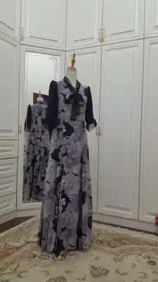 Türkmen fasonlar pombarh fasonlar Fasonlar 2025 fasonlar fason moda modalar Bezen bezen Türkmen fasonlar 2026 Türkmen fasonlar 2025 Türkmen fasonlar 2024 Türkmen fasonlar 2023 turkmenistan türkmenistan turkmen türkmen ashgabat  asgabat aşgabat balkan mary lebap dashoguz dasoguz daşoguz pombarh ponbarhat gulyupek gülýüpek stapel ştapel Gralan Çüýdeşen Abaýa Gadymy Krep Gurultaý 	Keteni Ýüpek Şifon Gipýur Lyon Welwet Atlas Kaşemir Streýç Suzana Ştapel Gülýüpek Pombarh Ýupka Gursakça Aksesuarlar Palto Penjek Okuw eşik Fata Sport eşik Uniforma Nakidka Öýme Şarf kompýuter ýaka ýaglyk Arenda köýnek 2nji el köýnek Taýyn köýnek Matalar Milli lybas milli lybaslar Toý köýnek Toý köýnekler toy koynek toy koynekler gundelik koynekler Gündelik	 
 köýnekler fata koynek Modern taze fason Eskiz koynektm turkmenkoynek türkmenkoynek fason moda moda fasonlar Iş eşik el iş	sada	ýakaly ýakasyz	keşdeli biserli	ýeňli giň nagyşly ýüregi açyk stoýka ýaka ýanly kombinasiýa 	zerli üsti aşak guşakly seçekli gysga ýeňli Şifon Toý köýnek sada, ýakasyz, gysga ýeňli 17-25 Goýy-gök  2nji el