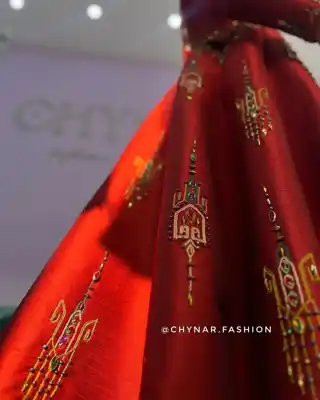 Türkmen fasonlar pombarh fasonlar Fasonlar 2025 fasonlar fason moda modalar Bezen bezen Türkmen fasonlar 2026 Türkmen fasonlar 2025 Türkmen fasonlar 2024 Türkmen fasonlar 2023 turkmenistan türkmenistan turkmen türkmen ashgabat  asgabat aşgabat balkan mary lebap dashoguz dasoguz daşoguz pombarh ponbarhat gulyupek gülýüpek stapel ştapel Gralan Çüýdeşen Abaýa Gadymy Krep Gurultaý 	Keteni Ýüpek Şifon Gipýur Lyon Welwet Atlas Kaşemir Streýç Suzana Ştapel Gülýüpek Pombarh Ýupka Gursakça Aksesuarlar Palto Penjek Okuw eşik Fata Sport eşik Uniforma Nakidka Öýme Şarf kompýuter ýaka ýaglyk Arenda köýnek 2nji el köýnek Taýyn köýnek Matalar Milli lybas milli lybaslar Toý köýnek Toý köýnekler toy koynek toy koynekler gundelik koynekler Gündelik	 
 köýnekler fata koynek Modern taze fason Eskiz koynektm turkmenkoynek türkmenkoynek fason moda moda fasonlar Iş eşik el iş	sada	ýakaly ýakasyz	keşdeli biserli	ýeňli giň nagyşly ýüregi açyk stoýka ýaka ýanly kombinasiýa 	zerli üsti aşak guşakly seçekli gysga ýeňli Toý köýnek el iş, keşdeli, ýakaly, biserli, ýeňli, stoýka ýaka, nagyşly 12-16, 17-25, 26-35 Gyzyl