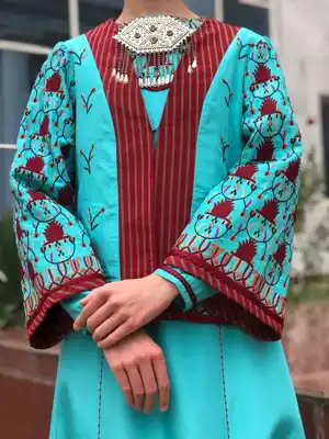 Türkmen fasonlar pombarh fasonlar Fasonlar 2025 fasonlar fason moda modalar Bezen bezen Türkmen fasonlar 2026 Türkmen fasonlar 2025 Türkmen fasonlar 2024 Türkmen fasonlar 2023 turkmenistan türkmenistan turkmen türkmen ashgabat  asgabat aşgabat balkan mary lebap dashoguz dasoguz daşoguz pombarh ponbarhat gulyupek gülýüpek stapel ştapel Gralan Çüýdeşen Abaýa Gadymy Krep Gurultaý 	Keteni Ýüpek Şifon Gipýur Lyon Welwet Atlas Kaşemir Streýç Suzana Ştapel Gülýüpek Pombarh Ýupka Gursakça Aksesuarlar Palto Penjek Okuw eşik Fata Sport eşik Uniforma Nakidka Öýme Şarf kompýuter ýaka ýaglyk Arenda köýnek 2nji el köýnek Taýyn köýnek Matalar Milli lybas milli lybaslar Toý köýnek Toý köýnekler toy koynek toy koynekler gundelik koynekler Gündelik	 
 köýnekler fata koynek Modern taze fason Eskiz koynektm turkmenkoynek türkmenkoynek fason moda moda fasonlar Iş eşik el iş	sada	ýakaly ýakasyz	keşdeli biserli	ýeňli giň nagyşly ýüregi açyk stoýka ýaka ýanly kombinasiýa 	zerli üsti aşak guşakly seçekli gysga ýeňli Modern keşdeli  Gök, Gyzyl