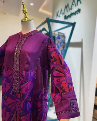 Türkmen fasonlar pombarh fasonlar Fasonlar 2025 fasonlar fason moda modalar Bezen bezen Türkmen fasonlar 2026 Türkmen fasonlar 2025 Türkmen fasonlar 2024 Türkmen fasonlar 2023 turkmenistan türkmenistan turkmen türkmen ashgabat  asgabat aşgabat balkan mary lebap dashoguz dasoguz daşoguz pombarh ponbarhat gulyupek gülýüpek stapel ştapel Gralan Çüýdeşen Abaýa Gadymy Krep Gurultaý 	Keteni Ýüpek Şifon Gipýur Lyon Welwet Atlas Kaşemir Streýç Suzana Ştapel Gülýüpek Pombarh Ýupka Gursakça Aksesuarlar Palto Penjek Okuw eşik Fata Sport eşik Uniforma Nakidka Öýme Şarf kompýuter ýaka ýaglyk Arenda köýnek 2nji el köýnek Taýyn köýnek Matalar Milli lybas milli lybaslar Toý köýnek Toý köýnekler toy koynek toy koynekler gundelik koynekler Gündelik	 
 köýnekler fata koynek Modern taze fason Eskiz koynektm turkmenkoynek türkmenkoynek fason moda moda fasonlar Iş eşik el iş	sada	ýakaly ýakasyz	keşdeli biserli	ýeňli giň nagyşly ýüregi açyk stoýka ýaka ýanly kombinasiýa 	zerli üsti aşak guşakly seçekli gysga ýeňli Gadymy Gündelik el iş, keşdeli, ýakaly, ýeňli, giň 26-35, 35+ Gülgüne, Gyzyl, #4B2C75 yaz, tomus, guyz, gysh