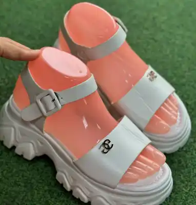 Türkmen fasonlar pombarh fasonlar Fasonlar 2025 fasonlar fason moda modalar Bezen bezen Türkmen fasonlar 2026 Türkmen fasonlar 2025 Türkmen fasonlar 2024 Türkmen fasonlar 2023 turkmenistan türkmenistan turkmen türkmen ashgabat  asgabat aşgabat balkan mary lebap dashoguz dasoguz daşoguz pombarh ponbarhat gulyupek gülýüpek stapel ştapel Gralan Çüýdeşen Abaýa Gadymy Krep Gurultaý 	Keteni Ýüpek Şifon Gipýur Lyon Welwet Atlas Kaşemir Streýç Suzana Ştapel Gülýüpek Pombarh Ýupka Gursakça Aksesuarlar Palto Penjek Okuw eşik Fata Sport eşik Uniforma Nakidka Öýme Şarf kompýuter ýaka ýaglyk Arenda köýnek 2nji el köýnek Taýyn köýnek Matalar Milli lybas milli lybaslar Toý köýnek Toý köýnekler toy koynek toy koynekler gundelik koynekler Gündelik	 
 köýnekler fata koynek Modern taze fason Eskiz koynektm turkmenkoynek türkmenkoynek fason moda moda fasonlar Iş eşik el iş	sada	ýakaly ýakasyz	keşdeli biserli	ýeňli giň nagyşly ýüregi açyk stoýka ýaka ýanly kombinasiýa 	zerli üsti aşak guşakly seçekli gysga ýeňli Gara, Ak, Goýy-ýaşyl, Kümüş yaz, tomus, guyz Aýakgap