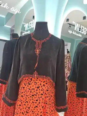 Türkmen fasonlar pombarh fasonlar Fasonlar 2025 fasonlar fason moda modalar Bezen bezen Türkmen fasonlar 2026 Türkmen fasonlar 2025 Türkmen fasonlar 2024 Türkmen fasonlar 2023 turkmenistan türkmenistan turkmen türkmen ashgabat  asgabat aşgabat balkan mary lebap dashoguz dasoguz daşoguz pombarh ponbarhat gulyupek gülýüpek stapel ştapel Gralan Çüýdeşen Abaýa Gadymy Krep Gurultaý 	Keteni Ýüpek Şifon Gipýur Lyon Welwet Atlas Kaşemir Streýç Suzana Ştapel Gülýüpek Pombarh Ýupka Gursakça Aksesuarlar Palto Penjek Okuw eşik Fata Sport eşik Uniforma Nakidka Öýme Şarf kompýuter ýaka ýaglyk Arenda köýnek 2nji el köýnek Taýyn köýnek Matalar Milli lybas milli lybaslar Toý köýnek Toý köýnekler toy koynek toy koynekler gundelik koynekler Gündelik	 
 köýnekler fata koynek Modern taze fason Eskiz koynektm turkmenkoynek türkmenkoynek fason moda moda fasonlar Iş eşik el iş	sada	ýakaly ýakasyz	keşdeli biserli	ýeňli giň nagyşly ýüregi açyk stoýka ýaka ýanly kombinasiýa 	zerli üsti aşak guşakly seçekli gysga ýeňli 