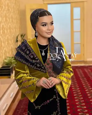 Türkmen fasonlar pombarh fasonlar Fasonlar 2025 fasonlar fason moda modalar Bezen bezen Türkmen fasonlar 2026 Türkmen fasonlar 2025 Türkmen fasonlar 2024 Türkmen fasonlar 2023 turkmenistan türkmenistan turkmen türkmen ashgabat  asgabat aşgabat balkan mary lebap dashoguz dasoguz daşoguz pombarh ponbarhat gulyupek gülýüpek stapel ştapel Gralan Çüýdeşen Abaýa Gadymy Krep Gurultaý 	Keteni Ýüpek Şifon Gipýur Lyon Welwet Atlas Kaşemir Streýç Suzana Ştapel Gülýüpek Pombarh Ýupka Gursakça Aksesuarlar Palto Penjek Okuw eşik Fata Sport eşik Uniforma Nakidka Öýme Şarf kompýuter ýaka ýaglyk Arenda köýnek 2nji el köýnek Taýyn köýnek Matalar Milli lybas milli lybaslar Toý köýnek Toý köýnekler toy koynek toy koynekler gundelik koynekler Gündelik	 
 köýnekler fata koynek Modern taze fason Eskiz koynektm turkmenkoynek türkmenkoynek fason moda moda fasonlar Iş eşik el iş	sada	ýakaly ýakasyz	keşdeli biserli	ýeňli giň nagyşly ýüregi açyk stoýka ýaka ýanly kombinasiýa 	zerli üsti aşak guşakly seçekli gysga ýeňli Panbarhat (Pombarh) Toý köýnek, Modern el iş, ýakasyz, biserli, ýeňli, giň, nagyşly 26-35 Gara, Altyn, #4B2C75 yaz, guyz, gysh