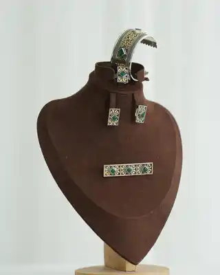 Türkmen fasonlar pombarh fasonlar Fasonlar 2025 fasonlar fason moda modalar Bezen bezen Türkmen fasonlar 2026 Türkmen fasonlar 2025 Türkmen fasonlar 2024 Türkmen fasonlar 2023 turkmenistan türkmenistan turkmen türkmen ashgabat  asgabat aşgabat balkan mary lebap dashoguz dasoguz daşoguz pombarh ponbarhat gulyupek gülýüpek stapel ştapel Gralan Çüýdeşen Abaýa Gadymy Krep Gurultaý 	Keteni Ýüpek Şifon Gipýur Lyon Welwet Atlas Kaşemir Streýç Suzana Ştapel Gülýüpek Pombarh Ýupka Gursakça Aksesuarlar Palto Penjek Okuw eşik Fata Sport eşik Uniforma Nakidka Öýme Şarf kompýuter ýaka ýaglyk Arenda köýnek 2nji el köýnek Taýyn köýnek Matalar Milli lybas milli lybaslar Toý köýnek Toý köýnekler toy koynek toy koynekler gundelik koynekler Gündelik	 
 köýnekler fata koynek Modern taze fason Eskiz koynektm turkmenkoynek türkmenkoynek fason moda moda fasonlar Iş eşik el iş	sada	ýakaly ýakasyz	keşdeli biserli	ýeňli giň nagyşly ýüregi açyk stoýka ýaka ýanly kombinasiýa 	zerli üsti aşak guşakly seçekli gysga ýeňli Milli lybas     Aksesuarlar