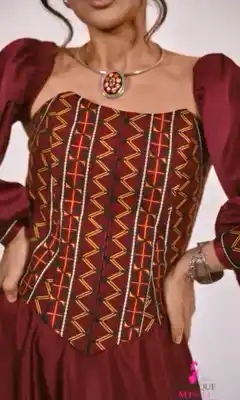 Türkmen fasonlar pombarh fasonlar Fasonlar 2025 fasonlar fason moda modalar Bezen bezen Türkmen fasonlar 2026 Türkmen fasonlar 2025 Türkmen fasonlar 2024 Türkmen fasonlar 2023 turkmenistan türkmenistan turkmen türkmen ashgabat  asgabat aşgabat balkan mary lebap dashoguz dasoguz daşoguz pombarh ponbarhat gulyupek gülýüpek stapel ştapel Gralan Çüýdeşen Abaýa Gadymy Krep Gurultaý 	Keteni Ýüpek Şifon Gipýur Lyon Welwet Atlas Kaşemir Streýç Suzana Ştapel Gülýüpek Pombarh Ýupka Gursakça Aksesuarlar Palto Penjek Okuw eşik Fata Sport eşik Uniforma Nakidka Öýme Şarf kompýuter ýaka ýaglyk Arenda köýnek 2nji el köýnek Taýyn köýnek Matalar Milli lybas milli lybaslar Toý köýnek Toý köýnekler toy koynek toy koynekler gundelik koynekler Gündelik	 
 köýnekler fata koynek Modern taze fason Eskiz koynektm turkmenkoynek türkmenkoynek fason moda moda fasonlar Iş eşik el iş	sada	ýakaly ýakasyz	keşdeli biserli	ýeňli giň nagyşly ýüregi açyk stoýka ýaka ýanly kombinasiýa 	zerli üsti aşak guşakly seçekli gysga ýeňli Modern ýakasyz, ýeňli, giň, seçekli 17-25, 26-35 Goýy-gyzyl yaz, tomus, guyz