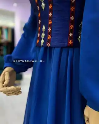 Türkmen fasonlar pombarh fasonlar Fasonlar 2025 fasonlar fason moda modalar Bezen bezen Türkmen fasonlar 2026 Türkmen fasonlar 2025 Türkmen fasonlar 2024 Türkmen fasonlar 2023 turkmenistan türkmenistan turkmen türkmen ashgabat  asgabat aşgabat balkan mary lebap dashoguz dasoguz daşoguz pombarh ponbarhat gulyupek gülýüpek stapel ştapel Gralan Çüýdeşen Abaýa Gadymy Krep Gurultaý 	Keteni Ýüpek Şifon Gipýur Lyon Welwet Atlas Kaşemir Streýç Suzana Ştapel Gülýüpek Pombarh Ýupka Gursakça Aksesuarlar Palto Penjek Okuw eşik Fata Sport eşik Uniforma Nakidka Öýme Şarf kompýuter ýaka ýaglyk Arenda köýnek 2nji el köýnek Taýyn köýnek Matalar Milli lybas milli lybaslar Toý köýnek Toý köýnekler toy koynek toy koynekler gundelik koynekler Gündelik	 
 köýnekler fata koynek Modern taze fason Eskiz koynektm turkmenkoynek türkmenkoynek fason moda moda fasonlar Iş eşik el iş	sada	ýakaly ýakasyz	keşdeli biserli	ýeňli giň nagyşly ýüregi açyk stoýka ýaka ýanly kombinasiýa 	zerli üsti aşak guşakly seçekli gysga ýeňli Şifon, Lyon Gündelik el iş, ýakasyz, ýüregi açyk, ýeňli 17-25, 26-35 Goýy-gök tomus, guyz