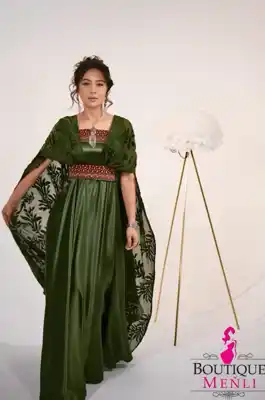 Türkmen fasonlar pombarh fasonlar Fasonlar 2025 fasonlar fason moda modalar Bezen bezen Türkmen fasonlar 2026 Türkmen fasonlar 2025 Türkmen fasonlar 2024 Türkmen fasonlar 2023 turkmenistan türkmenistan turkmen türkmen ashgabat  asgabat aşgabat balkan mary lebap dashoguz dasoguz daşoguz pombarh ponbarhat gulyupek gülýüpek stapel ştapel Gralan Çüýdeşen Abaýa Gadymy Krep Gurultaý 	Keteni Ýüpek Şifon Gipýur Lyon Welwet Atlas Kaşemir Streýç Suzana Ştapel Gülýüpek Pombarh Ýupka Gursakça Aksesuarlar Palto Penjek Okuw eşik Fata Sport eşik Uniforma Nakidka Öýme Şarf kompýuter ýaka ýaglyk Arenda köýnek 2nji el köýnek Taýyn köýnek Matalar Milli lybas milli lybaslar Toý köýnek Toý köýnekler toy koynek toy koynekler gundelik koynekler Gündelik	 
 köýnekler fata koynek Modern taze fason Eskiz koynektm turkmenkoynek türkmenkoynek fason moda moda fasonlar Iş eşik el iş	sada	ýakaly ýakasyz	keşdeli biserli	ýeňli giň nagyşly ýüregi açyk stoýka ýaka ýanly kombinasiýa 	zerli üsti aşak guşakly seçekli gysga ýeňli Toý köýnek ýakasyz, gysga ýeňli, giň, kombinasiýa, nagyşly 17-25, 26-35 Goýy-ýaşyl yaz, tomus, guyz Taýyn köýnek