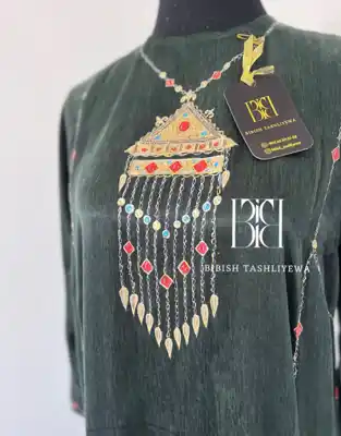 Türkmen fasonlar pombarh fasonlar Fasonlar 2025 fasonlar fason moda modalar Bezen bezen Türkmen fasonlar 2026 Türkmen fasonlar 2025 Türkmen fasonlar 2024 Türkmen fasonlar 2023 turkmenistan türkmenistan turkmen türkmen ashgabat  asgabat aşgabat balkan mary lebap dashoguz dasoguz daşoguz pombarh ponbarhat gulyupek gülýüpek stapel ştapel Gralan Çüýdeşen Abaýa Gadymy Krep Gurultaý 	Keteni Ýüpek Şifon Gipýur Lyon Welwet Atlas Kaşemir Streýç Suzana Ştapel Gülýüpek Pombarh Ýupka Gursakça Aksesuarlar Palto Penjek Okuw eşik Fata Sport eşik Uniforma Nakidka Öýme Şarf kompýuter ýaka ýaglyk Arenda köýnek 2nji el köýnek Taýyn köýnek Matalar Milli lybas milli lybaslar Toý köýnek Toý köýnekler toy koynek toy koynekler gundelik koynekler Gündelik	 
 köýnekler fata koynek Modern taze fason Eskiz koynektm turkmenkoynek türkmenkoynek fason moda moda fasonlar Iş eşik el iş	sada	ýakaly ýakasyz	keşdeli biserli	ýeňli giň nagyşly ýüregi açyk stoýka ýaka ýanly kombinasiýa 	zerli üsti aşak guşakly seçekli gysga ýeňli Gülýüpek Milli lybas el iş, ýakasyz, ýeňli, giň 26-35 Goýy-çal yaz, tomus, guyz